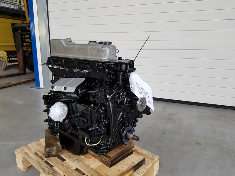 Mitsubishi 4D31 LONG-BLOCK - Строителна техника: снимка 3 Mitsubishi 4D31 LONG-BLOCK - Строителна техника: снимка 3