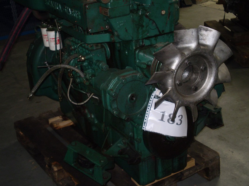 Scania D11 R80 FOR PARTS - Строителна техника: снимка 3 Scania D11 R80 FOR PARTS - Строителна техника: снимка 3
