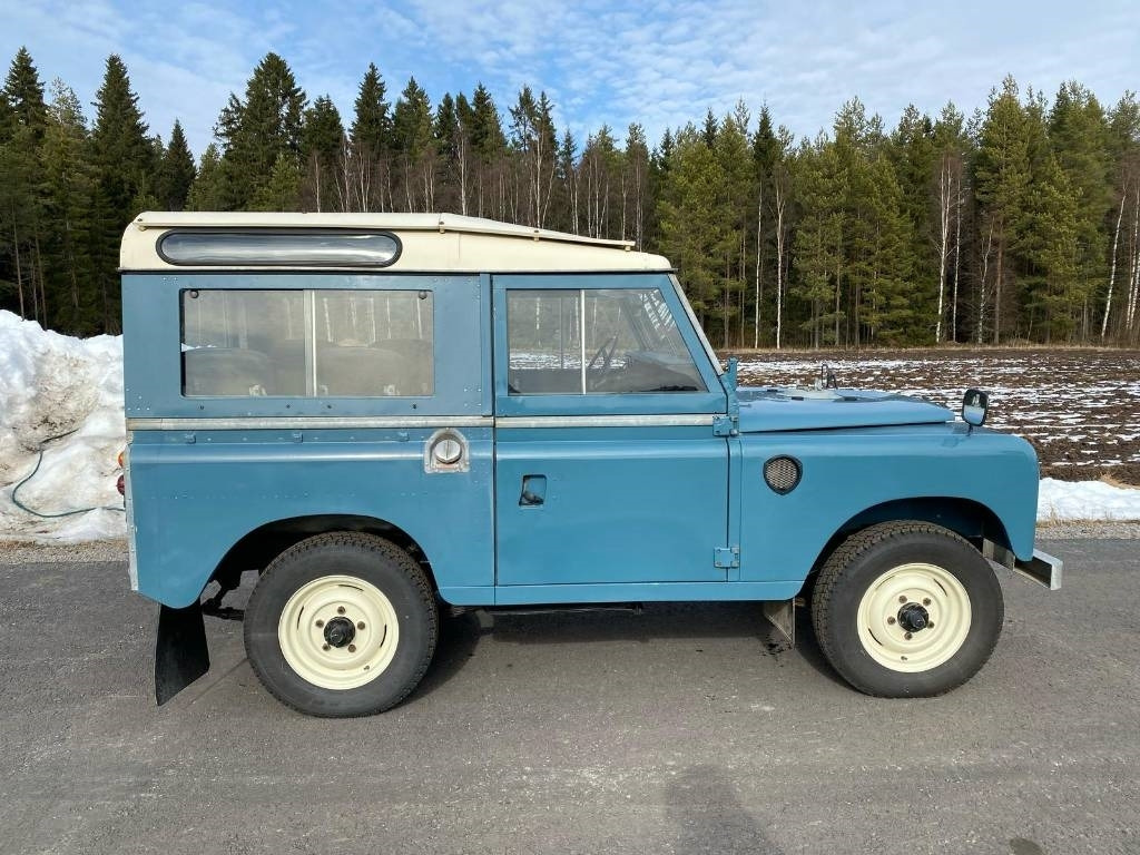 Land Rover Regular Station Wagon - Лек автомобил: снимка 4 Land Rover Regular Station Wagon - Лек автомобил: снимка 4