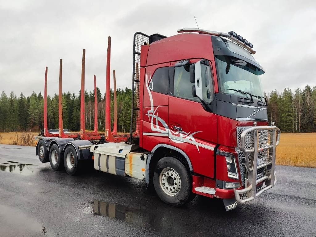 Volvo FH 16 750  - Камион за дърва: снимка 2 Volvo FH 16 750  - Камион за дърва: снимка 2
