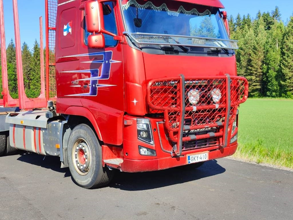 Volvo FH16 - Камион за дърва: снимка 5 Volvo FH16 - Камион за дърва: снимка 5