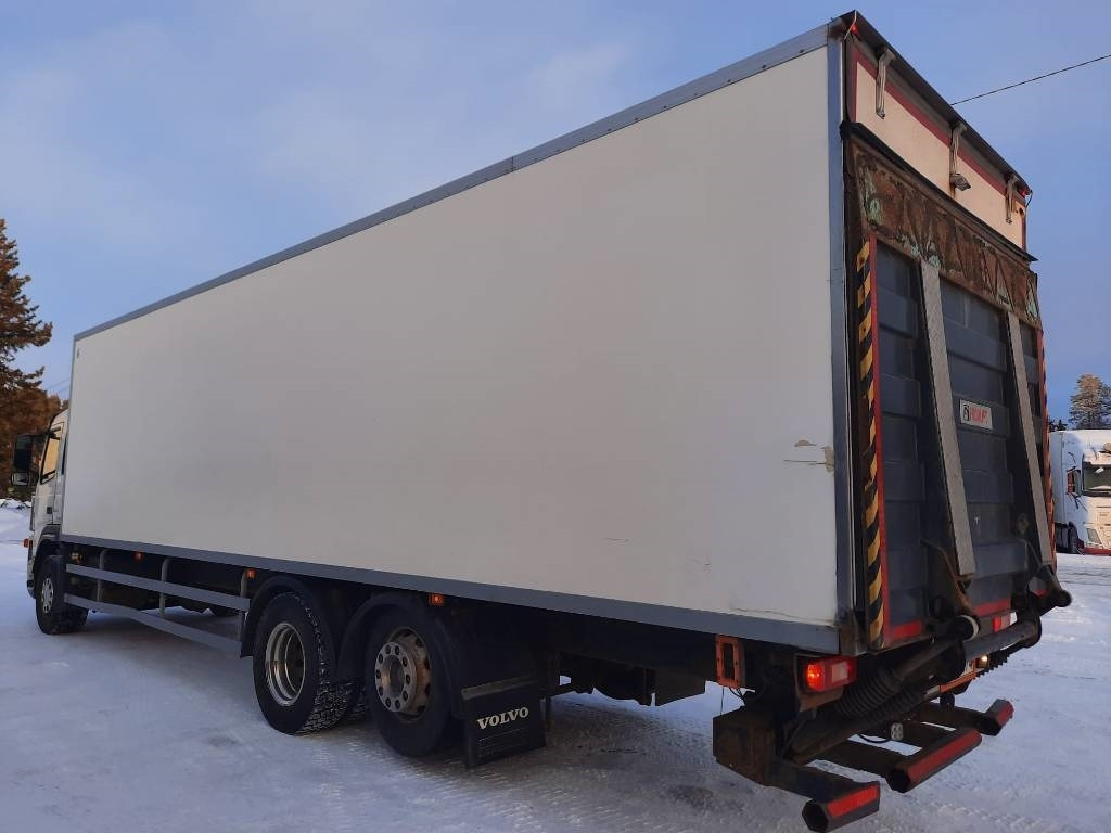 Volvo FM 9 300 - Камион фургон: снимка 3 Volvo FM 9 300 - Камион фургон: снимка 3