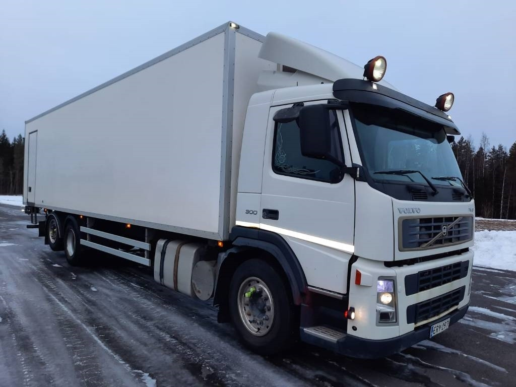 Volvo FM 9 300 - Камион фургон: снимка 2 Volvo FM 9 300 - Камион фургон: снимка 2