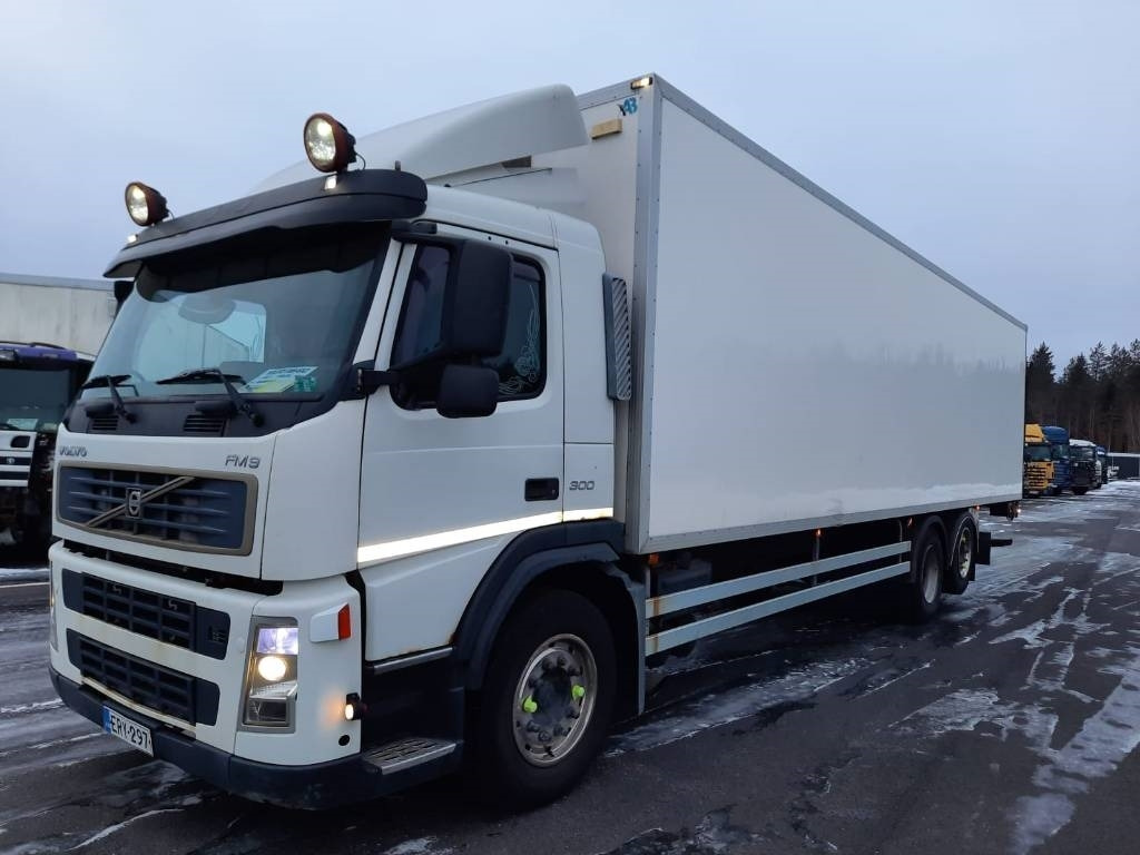 Volvo FM 9 300 - Камион фургон: снимка 1 Volvo FM 9 300 - Камион фургон: снимка 1