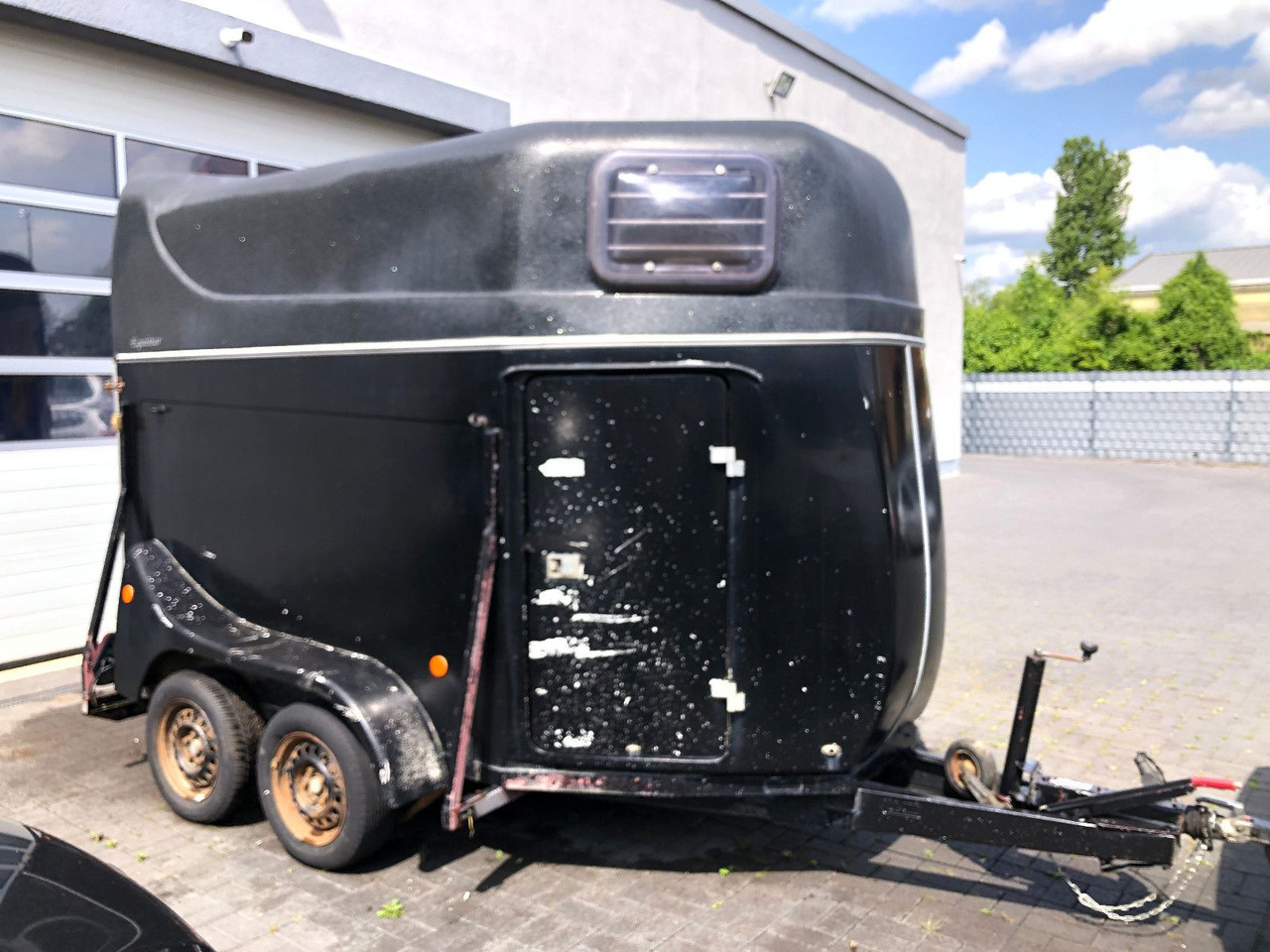 Eurotrailer Rausch 330 - За превоз на животни ремарке: снимка 1 Eurotrailer Rausch 330 - За превоз на животни ремарке: снимка 1