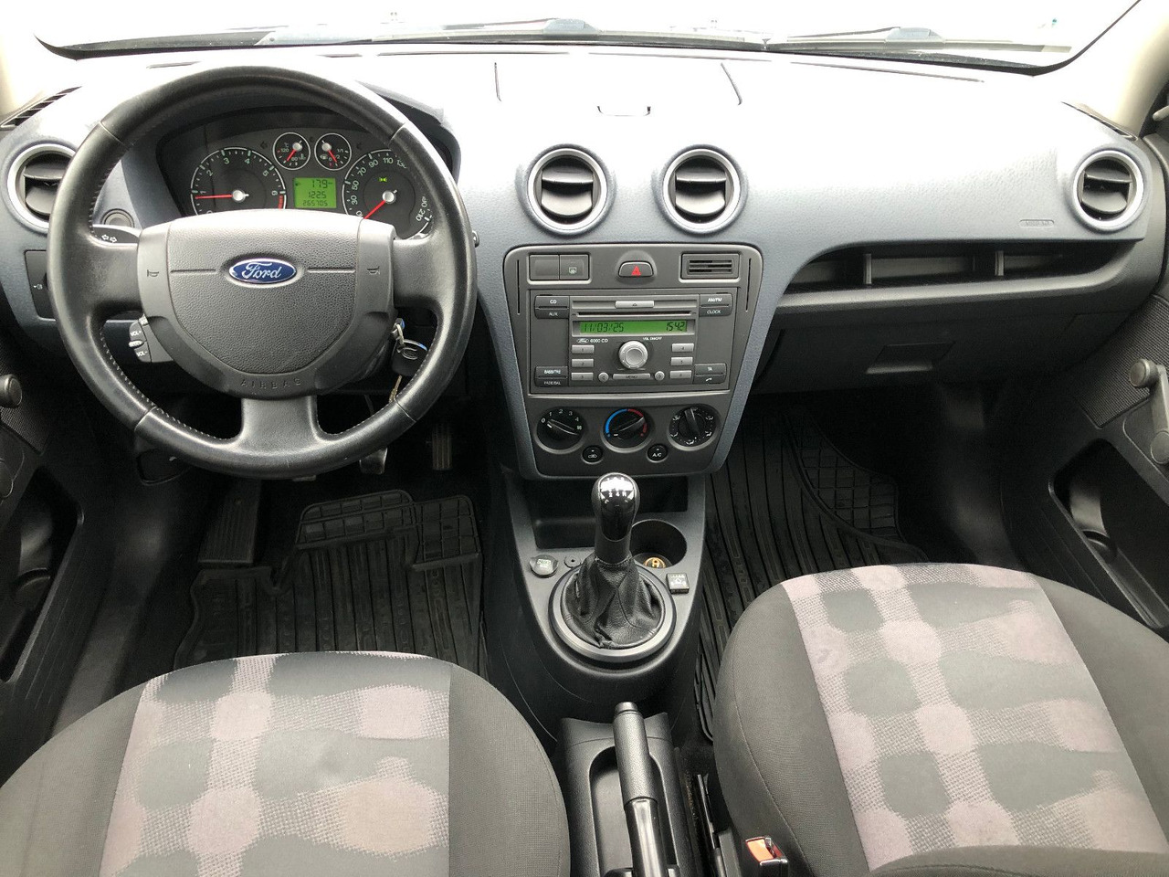 Лек автомобил Ford Fusion Viva 1.4i LPG Gasanlage, Klima: снимка 23