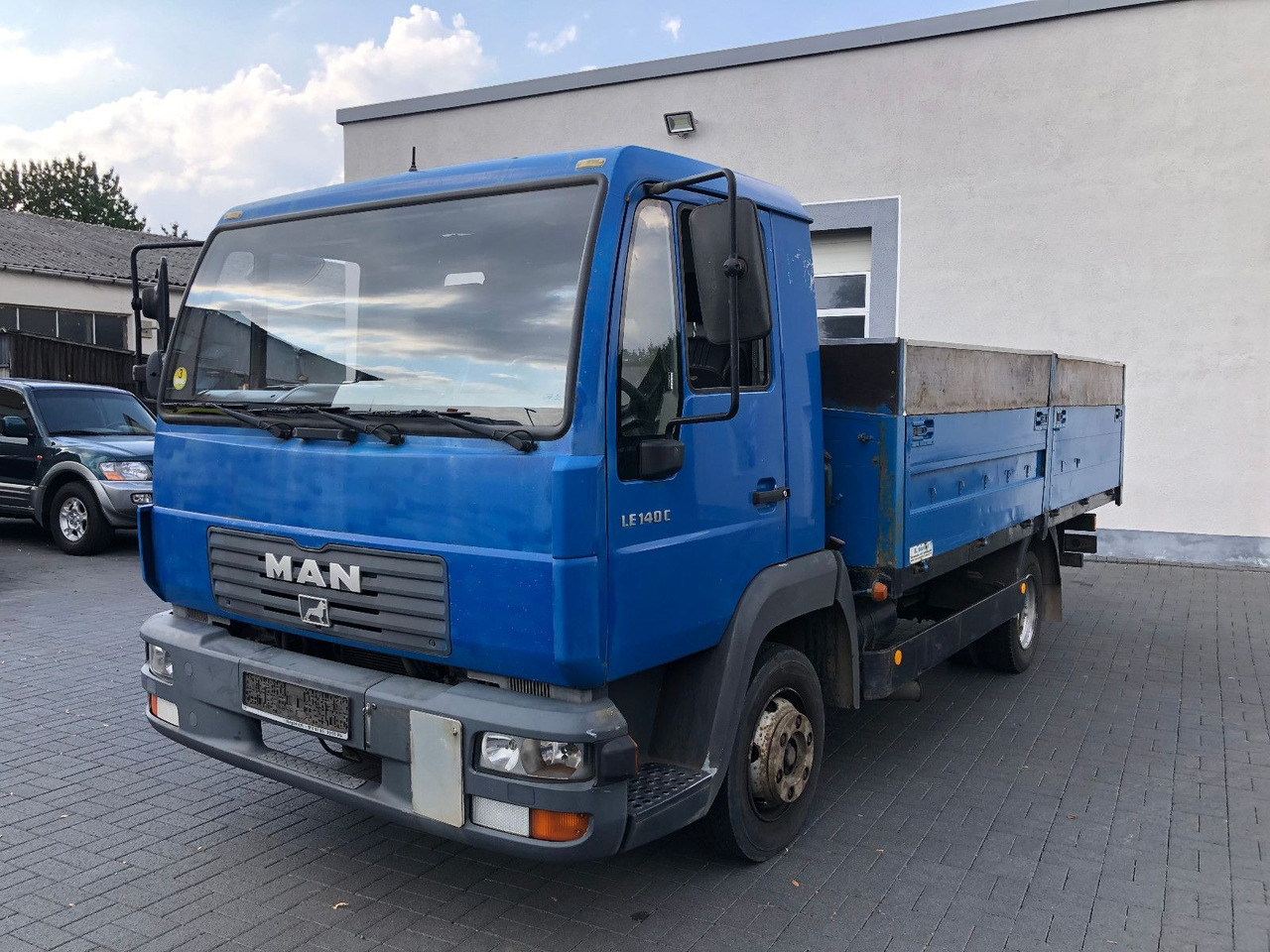 MAN LE 140 C Klima, Tempomat, TÜV 11-2025 - Бордови бус: снимка 1 MAN LE 140 C Klima, Tempomat, TÜV 11-2025 - Бордови бус: снимка 1