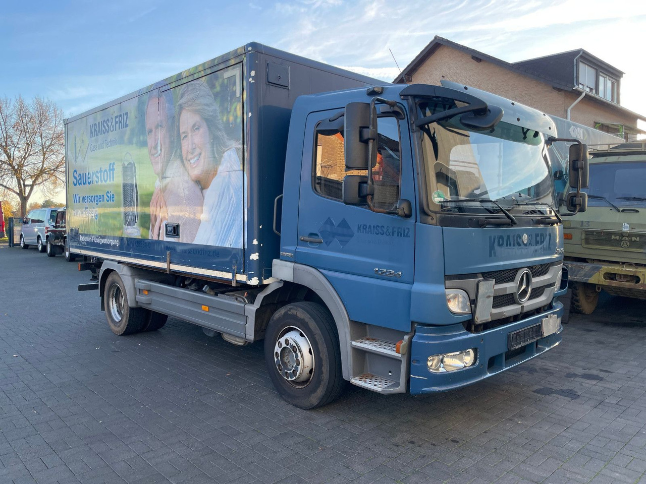 Mercedes-Benz Atego 2 6-Zyl. 4x2 1224 Klima, Radstand: 3.56m. - Камион фургон: снимка 1 Mercedes-Benz Atego 2 6-Zyl. 4x2 1224 Klima, Radstand: 3.56m. - Камион фургон: снимка 1