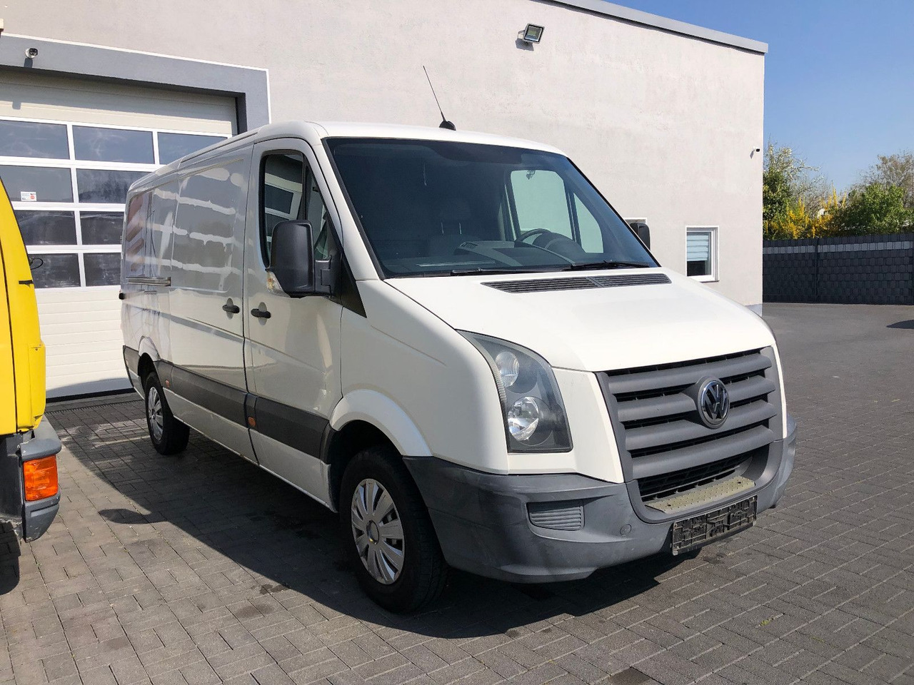 Volkswagen Crafter 2.5 TDI 30 mittel L2H1, Klima - Малък ван: снимка 3 Volkswagen Crafter 2.5 TDI 30 mittel L2H1, Klima - Малък ван: снимка 3