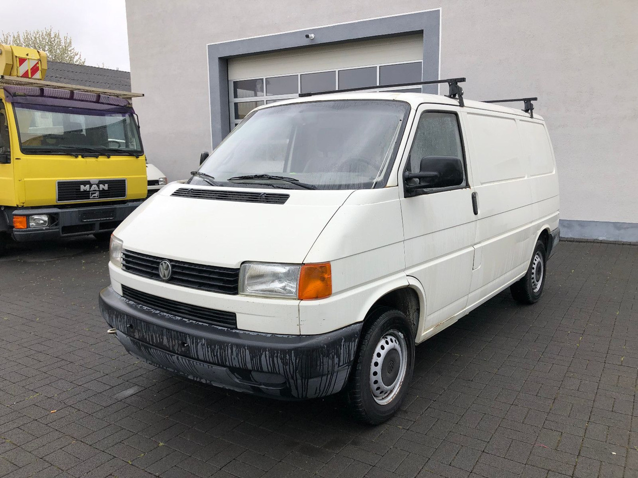 Volkswagen T4 - 1.9 TD - Малък ван: снимка 1 Volkswagen T4 - 1.9 TD - Малък ван: снимка 1