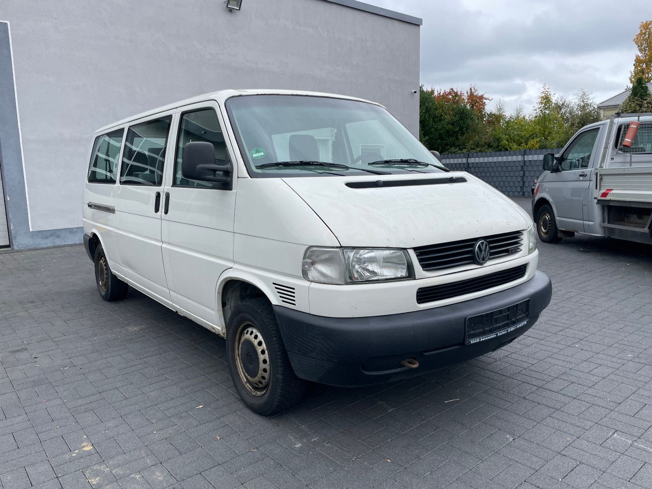 Volkswagen T4 Caravelle 2,5 TDI 75kW syncro lang, 9-Sitzer - Пътнически бус: снимка 1 Volkswagen T4 Caravelle 2,5 TDI 75kW syncro lang, 9-Sitzer - Пътнически бус: снимка 1