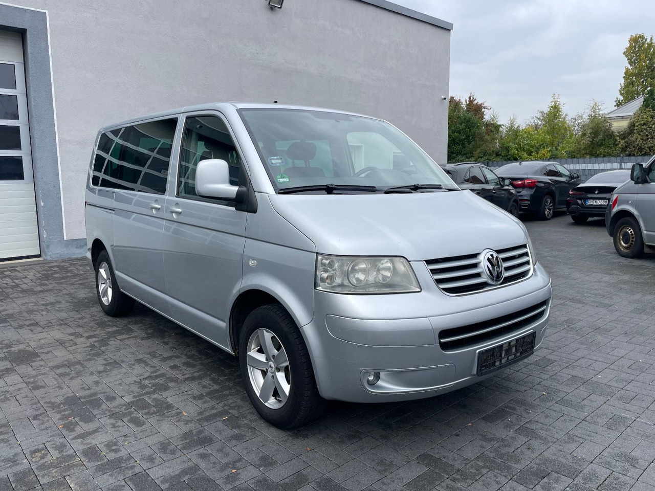 Volkswagen T5 2.5 TDi Caravelle 4Motion 8-Sitzer - Пътнически бус: снимка 1 Volkswagen T5 2.5 TDi Caravelle 4Motion 8-Sitzer - Пътнически бус: снимка 1
