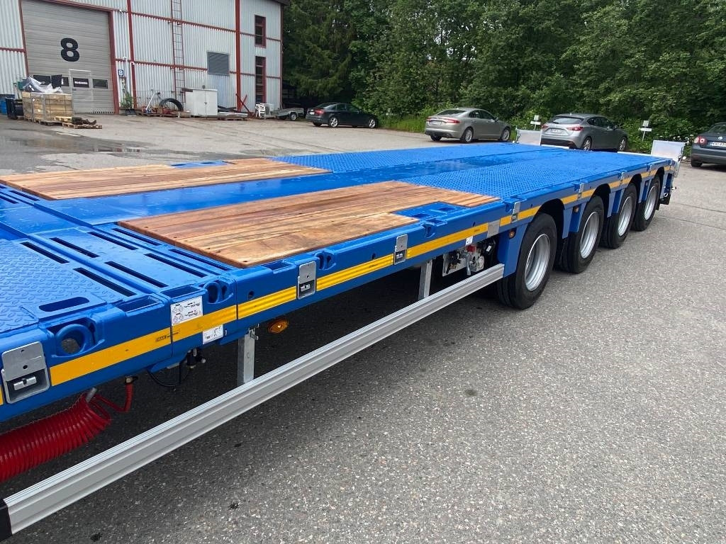 Faymonville Max Trailer, Max 4AA - Нискорамна площадка полуремарке: снимка 3 Faymonville Max Trailer, Max 4AA - Нискорамна площадка полуремарке: снимка 3