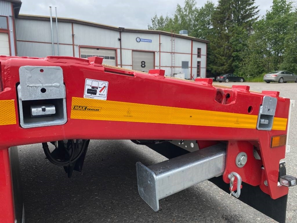 Faymonville Max Trailer, Max100 4AU - Нискорамна площадка полуремарке: снимка 5 Faymonville Max Trailer, Max100 4AU - Нискорамна площадка полуремарке: снимка 5