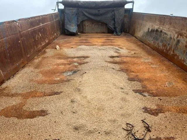 Лизинг на DAF 65.210 ATI 4x2 FULL STEEL KIPPER (EURO 2 / MANUAL GEARBOX / FULL STEEL SUSPENSION / P.T.O.) DAF 65.210 ATI 4x2 FULL STEEL KIPPER (EURO 2 / MANUAL GEARBOX / FULL STEEL SUSPENSION / P.T.O.): снимка 10 Лизинг на DAF 65.210 ATI 4x2 FULL STEEL KIPPER (EURO 2 / MANUAL GEARBOX / FULL STEEL SUSPENSION / P.T.O.) DAF 65.210 ATI 4x2 FULL STEEL KIPPER (EURO 2 / MANUAL GEARBOX / FULL STEEL SUSPENSION / P.T.O.): снимка 10