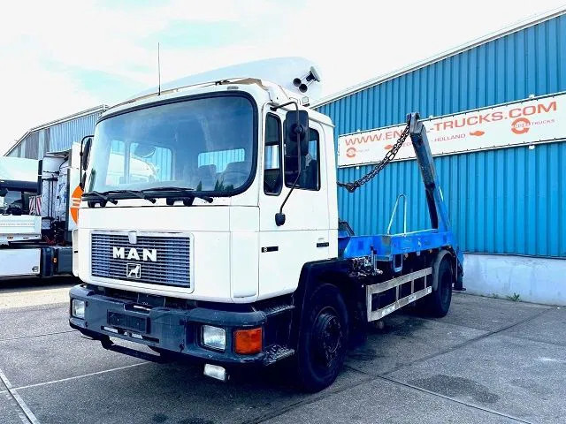MAN F 18.232 (6 CILINDER) M90 WITH TELESCOPIC CONTAINER SYSTEM (8 GEARS MANUAL GEARBOX / EURO 1 (MECHANICAL PUMP AND INJECTORS)) - Мултилифт за контейнери камион: снимка 1 MAN F 18.232 (6 CILINDER) M90 WITH TELESCOPIC CONTAINER SYSTEM (8 GEARS MANUAL GEARBOX / EURO 1 (MECHANICAL PUMP AND INJECTORS)) - Мултилифт за контейнери камион: снимка 1