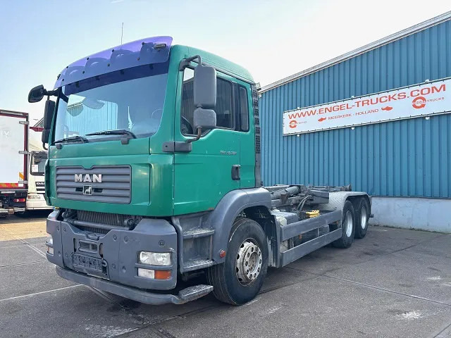 MAN TGA 26.360BB 6x4 FULL STEEL MULTILIFT HOOK-ARM (ZF16 MANUAL GEARBOX / FULL STEEL SUSPENSION / REDUCTION AXLES / AIRCONDITIONING) - Мултилифт с кука камион: снимка 1 MAN TGA 26.360BB 6x4 FULL STEEL MULTILIFT HOOK-ARM (ZF16 MANUAL GEARBOX / FULL STEEL SUSPENSION / REDUCTION AXLES / AIRCONDITIONING) - Мултилифт с кука камион: снимка 1