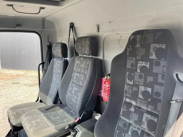 Рефрижератор камион Mercedes-Benz Atego 816 L 4x2 ORIGINAL DUTCH COOLER TRUCK WITH CARRIER XARIOS 600D/E (MANUAL GEARBOX / AIRCONDITIONING / 2.000 KG. TAILLIFT): снимка 7