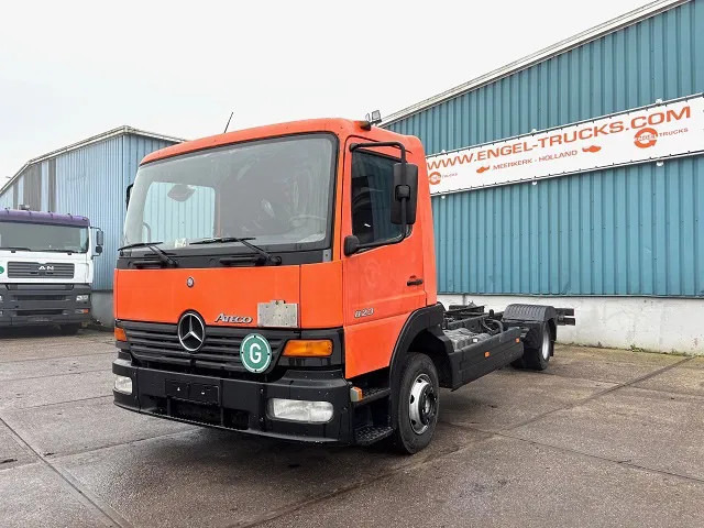 Mercedes-Benz Atego 823L DAY CAB (6-CILINDER) 4x2 CHASSIS (MANUAL GEARBOX / SPER DIFFERENTIAL / 6-CILINDER ENGINE) - Шаси кабина: снимка 1 Mercedes-Benz Atego 823L DAY CAB (6-CILINDER) 4x2 CHASSIS (MANUAL GEARBOX / SPER DIFFERENTIAL / 6-CILINDER ENGINE) - Шаси кабина: снимка 1