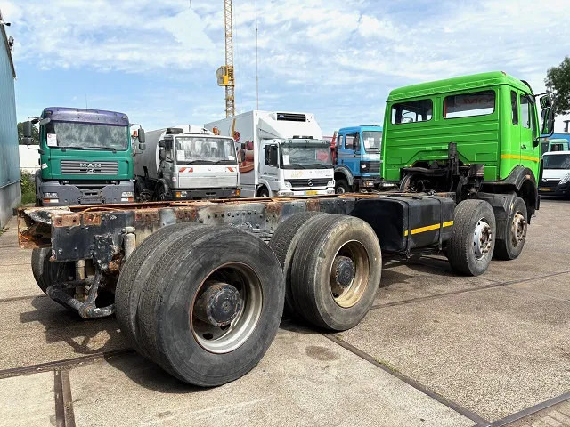 Mercedes-Benz SK 3335K 8x4 FULL STEEL CHASSIS (ZF16 MANUAL GEARBOX / RETARDER / FULL STEEL SUSPENSION / REDUCTION AXLES) - Шаси кабина: снимка 3 Mercedes-Benz SK 3335K 8x4 FULL STEEL CHASSIS (ZF16 MANUAL GEARBOX / RETARDER / FULL STEEL SUSPENSION / REDUCTION AXLES) - Шаси кабина: снимка 3