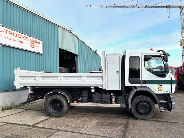 Renault Midlum 280 DXI FULL STEEL SUSPENSION 3-WAY KIPPER (8 GEARS MANUAL GEARBOX / FULL STEEL SUSPENSION / 3-SEATS / P.T.O. / ETC) - Самосвал камион: снимка 4 Renault Midlum 280 DXI FULL STEEL SUSPENSION 3-WAY KIPPER (8 GEARS MANUAL GEARBOX / FULL STEEL SUSPENSION / 3-SEATS / P.T.O. / ETC) - Самосвал камион: снимка 4