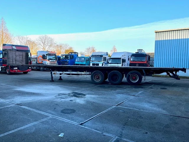 Van Hool 3B1047 13.60M. FLATBED TRAILER WITH 40FT TWISTLOCKS (SAF-AXLES / DISC BRAKES / 40FT TWISTLOCKS) - Бордово полуремарке/ Платформа: снимка 5 Van Hool 3B1047 13.60M. FLATBED TRAILER WITH 40FT TWISTLOCKS (SAF-AXLES / DISC BRAKES / 40FT TWISTLOCKS) - Бордово полуремарке/ Платформа: снимка 5