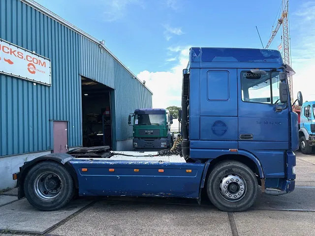 DAF 95.380 XF SPACECAB (EURO 2 / ZF16 MANUAL GEARBOX / HYDRAULIC KIT / P.T.O. / SIDE SKIRTS / AIRCONDITIONING) - Влекач: снимка 4 DAF 95.380 XF SPACECAB (EURO 2 / ZF16 MANUAL GEARBOX / HYDRAULIC KIT / P.T.O. / SIDE SKIRTS / AIRCONDITIONING) - Влекач: снимка 4