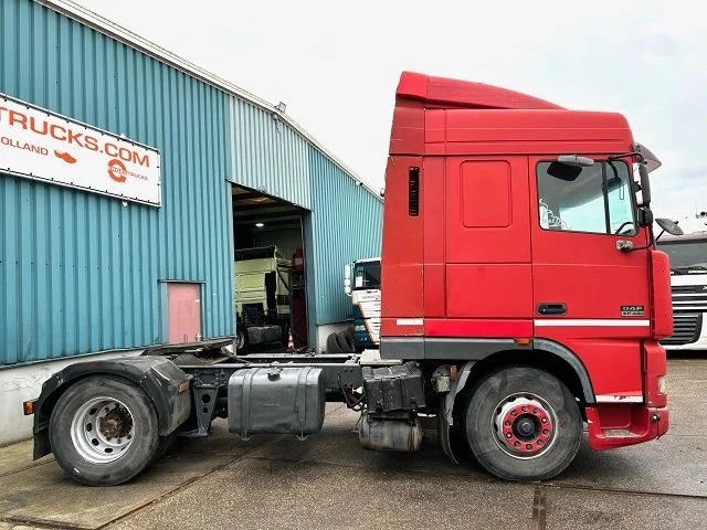 DAF 95.480 XF SPACECAB (EURO 3 / ZF16 MANUAL GEARBOX / 2x DIESELTANK / AIRCONDITIONING) - Влекач: снимка 4 DAF 95.480 XF SPACECAB (EURO 3 / ZF16 MANUAL GEARBOX / 2x DIESELTANK / AIRCONDITIONING) - Влекач: снимка 4