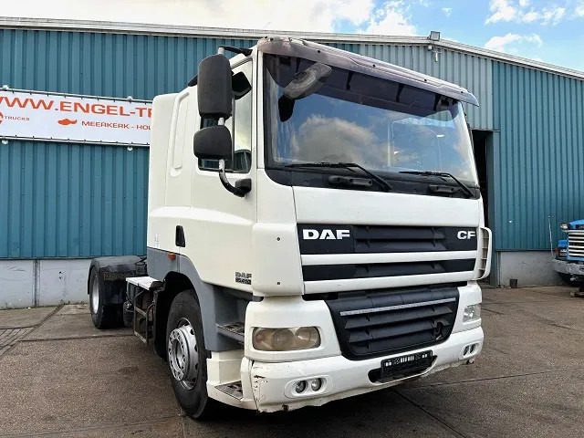 DAF CF 85.410 4x2 SLEEPERCAB (ZF16 MANUAL GEARBOX / EURO 5 / AIRCONDITIONING) - Влекач: снимка 2 DAF CF 85.410 4x2 SLEEPERCAB (ZF16 MANUAL GEARBOX / EURO 5 / AIRCONDITIONING) - Влекач: снимка 2