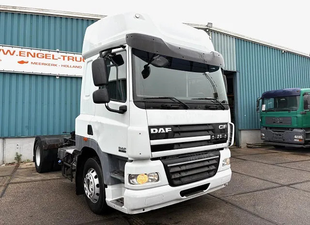 DAF CF 85.460 SPACECAB 4x2 (AS-TRONIC / MX-BRAKE / AIRCONDITIONING / ADR-VLG / FRIDGE / EURO 5 / ETC.) - Влекач: снимка 2 DAF CF 85.460 SPACECAB 4x2 (AS-TRONIC / MX-BRAKE / AIRCONDITIONING / ADR-VLG / FRIDGE / EURO 5 / ETC.) - Влекач: снимка 2