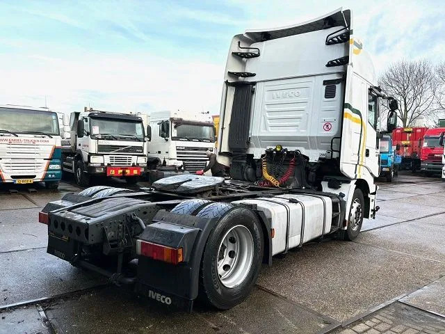 Iveco Stralis 440.42 /TP HIGH-WAY (EURO 6 / AUTOMATIC GEARBOX / 2x TANK / FRIDGE / AIRCONDITIONING / ETC.) - Влекач: снимка 3 Iveco Stralis 440.42 /TP HIGH-WAY (EURO 6 / AUTOMATIC GEARBOX / 2x TANK / FRIDGE / AIRCONDITIONING / ETC.) - Влекач: снимка 3