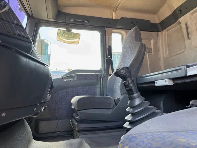 Лизинг на MAN TGA 18.410 BLS XL (6-CILINDERHEADS) (ZF16 MANUAL GEARBOX / ZF-INTARDER / P.T.O.) MAN TGA 18.410 BLS XL (6-CILINDERHEADS) (ZF16 MANUAL GEARBOX / ZF-INTARDER / P.T.O.): снимка 8 Лизинг на MAN TGA 18.410 BLS XL (6-CILINDERHEADS) (ZF16 MANUAL GEARBOX / ZF-INTARDER / P.T.O.) MAN TGA 18.410 BLS XL (6-CILINDERHEADS) (ZF16 MANUAL GEARBOX / ZF-INTARDER / P.T.O.): снимка 8