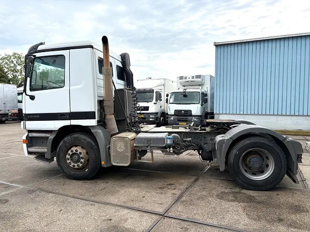 Mercedes-Benz Actros 1848 LS (MP1) 4x2 TRACTOR (EPS WITH CLUTCH / RUDUCTION AXLE / HYDRAULIC KIT / AIRCONDITIONING / ETC) - Влекач: снимка 5 Mercedes-Benz Actros 1848 LS (MP1) 4x2 TRACTOR (EPS WITH CLUTCH / RUDUCTION AXLE / HYDRAULIC KIT / AIRCONDITIONING / ETC) - Влекач: снимка 5