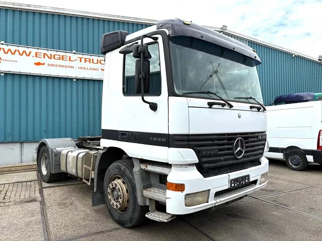 Mercedes-Benz Actros 1848 LS (MP1) 4x2 TRACTOR (EPS WITH CLUTCH / RUDUCTION AXLE / HYDRAULIC KIT / AIRCONDITIONING / ETC) - Влекач: снимка 2 Mercedes-Benz Actros 1848 LS (MP1) 4x2 TRACTOR (EPS WITH CLUTCH / RUDUCTION AXLE / HYDRAULIC KIT / AIRCONDITIONING / ETC) - Влекач: снимка 2