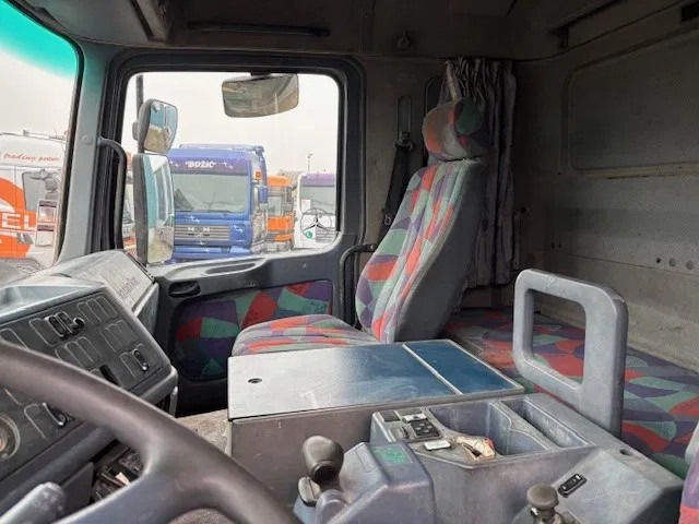 Влекач Mercedes-Benz Actros 2640 S 6x4 FULL STEEL TRACTOR UNIT (EPS WITH CLUTCH (3 PEDALS) / REDUCTION AXLES / FULL STEEL SUSPENSION / HYDRAULIC KIT: снимка 10