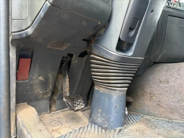 Влекач Mercedes-Benz Actros 2640 S 6x4 FULL STEEL TRACTOR UNIT (EPS WITH CLUTCH (3 PEDALS) / REDUCTION AXLES / FULL STEEL SUSPENSION / HYDRAULIC KIT: снимка 11