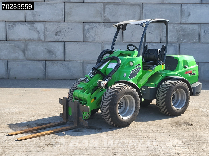 Avant M860i ATTACHMENTS INCLUDED - Колесен товарач: снимка 5 Avant M860i ATTACHMENTS INCLUDED - Колесен товарач: снимка 5