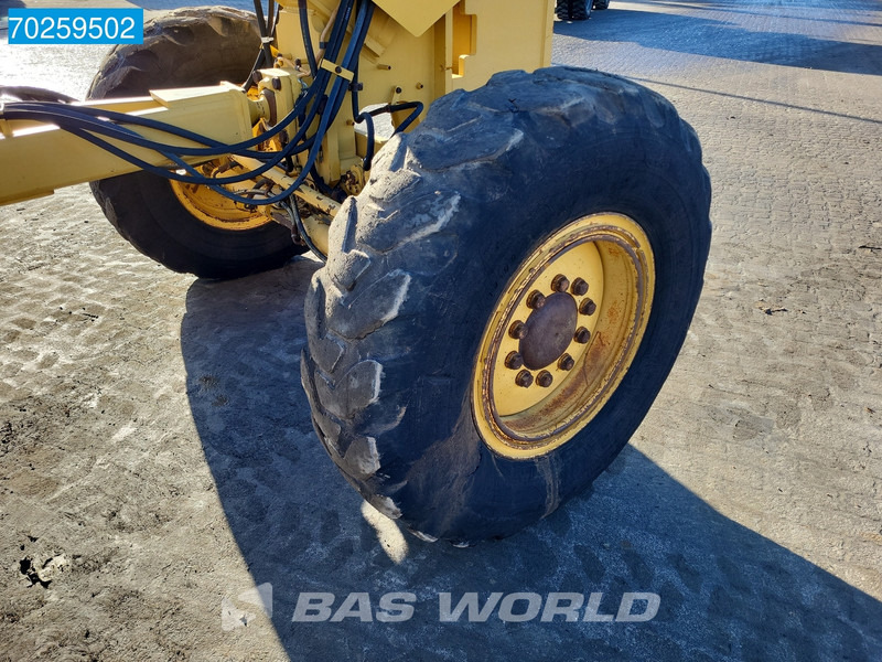 Грейдер Caterpillar 140M: снимка 16