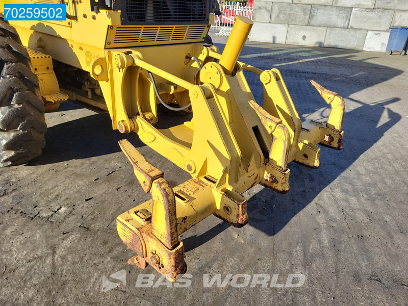 Грейдер Caterpillar 140M: снимка 9