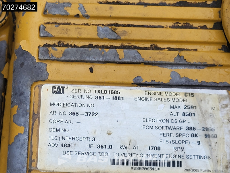 Съчленен самосвал Caterpillar 740 B: снимка 14