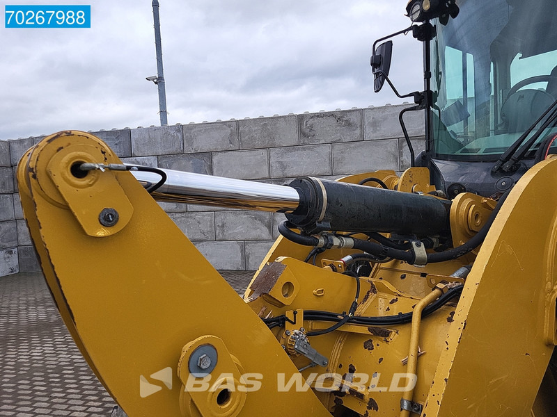 Колесен товарач Caterpillar 930 M: снимка 11