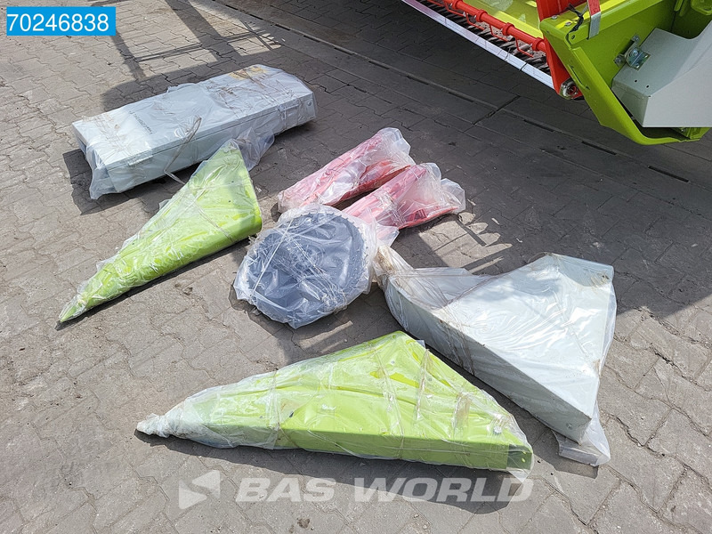 Лизинг на Claas Dominator 130 Dominator 130 4X2 4Mtr HEADER - PERKINS TIER 3 Claas Dominator 130 Dominator 130 4X2 4Mtr HEADER - PERKINS TIER 3: снимка 9