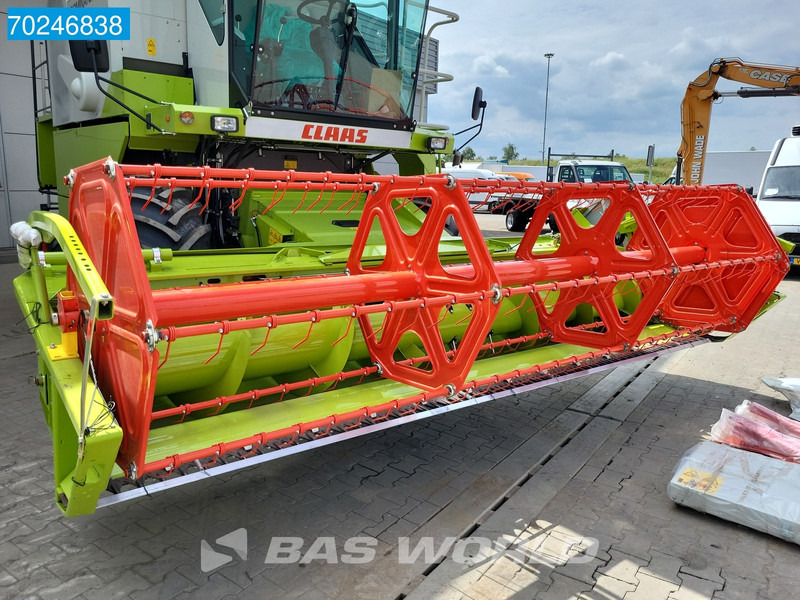 Лизинг на Claas Dominator 130 Dominator 130 4X2 4Mtr HEADER - PERKINS TIER 3 Claas Dominator 130 Dominator 130 4X2 4Mtr HEADER - PERKINS TIER 3: снимка 11