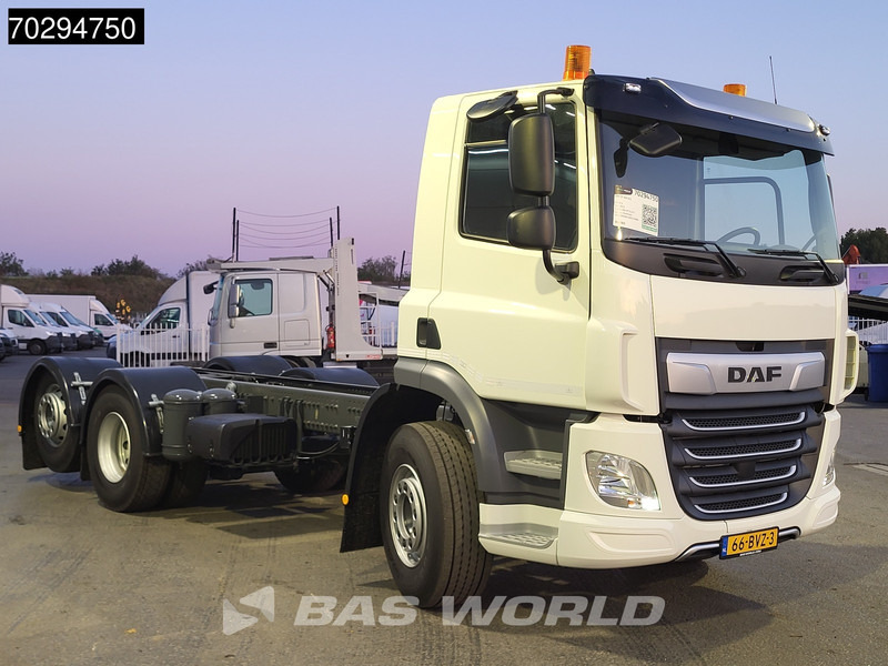 Нови Шаси кабина DAF CF 300 6X2 NEW chassis Lift/Steering Axle ACC Retarder Euro 6: снимка 13
