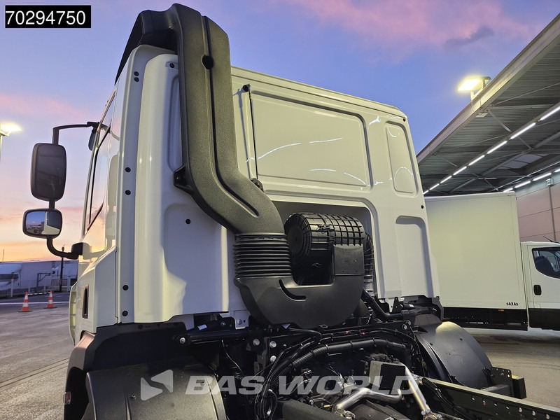Нови Шаси кабина DAF CF 300 6X2 NEW chassis Lift/Steering Axle ACC Retarder Euro 6: снимка 5