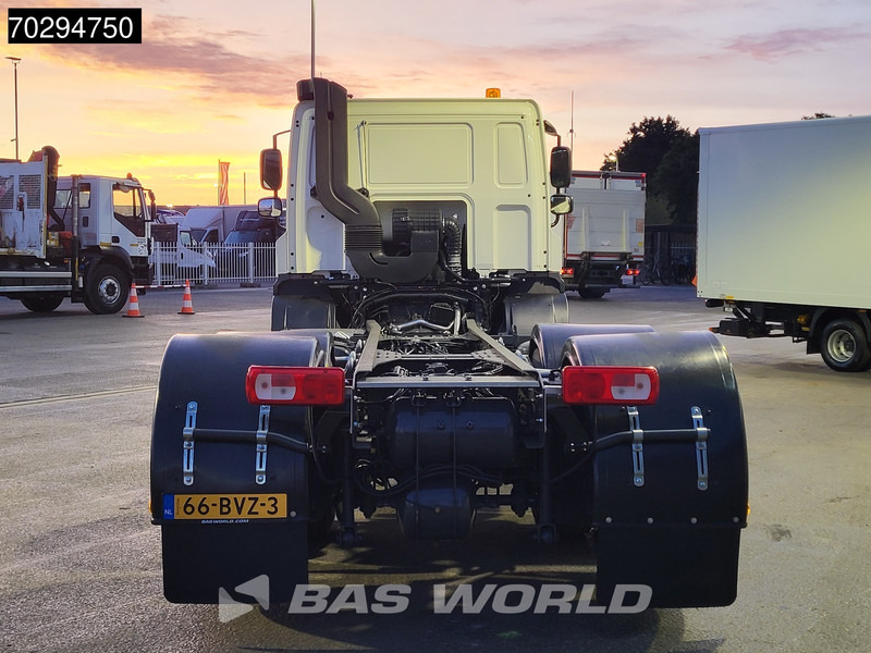 DAF CF 300 6X2 NEW chassis Lift/Steering Axle ACC Retarder Euro 6 - Шаси кабина: снимка 3 DAF CF 300 6X2 NEW chassis Lift/Steering Axle ACC Retarder Euro 6 - Шаси кабина: снимка 3