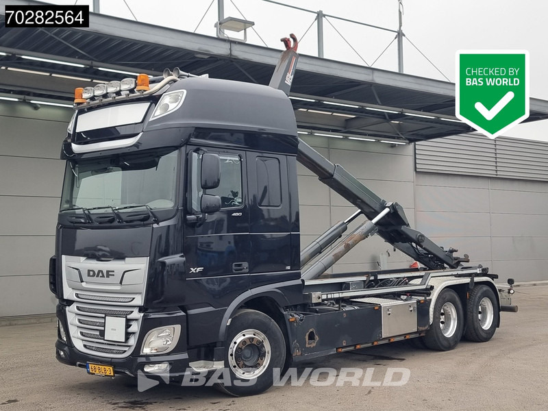 DAF XF 480 6X2 NL-Truck VDL S-30-6400 ACC Standklima Euro 6 - Мултилифт с кука камион: снимка 1 DAF XF 480 6X2 NL-Truck VDL S-30-6400 ACC Standklima Euro 6 - Мултилифт с кука камион: снимка 1