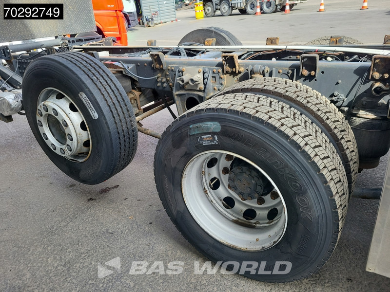 Лизинг на DAF XF 530 XF 6X2 2000kg Ladebordwand Lift+Steering-Axle Navi ACC Euro 6 DAF XF 530 XF 6X2 2000kg Ladebordwand Lift+Steering-Axle Navi ACC Euro 6: снимка 17