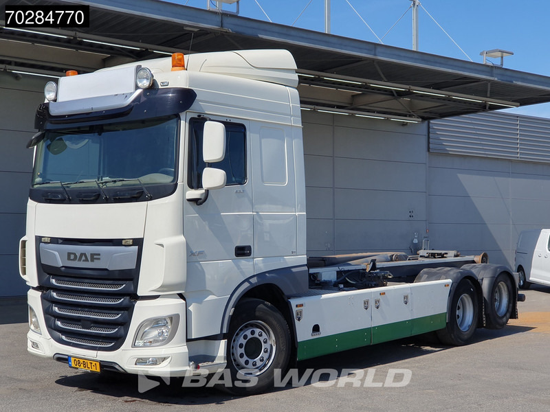 DAF XF 530 XF 6X2 NL-Truck VDL Hooklift Standklima Automatic ACC Euro 6 - Мултилифт с кука камион: снимка 3 DAF XF 530 XF 6X2 NL-Truck VDL Hooklift Standklima Automatic ACC Euro 6 - Мултилифт с кука камион: снимка 3
