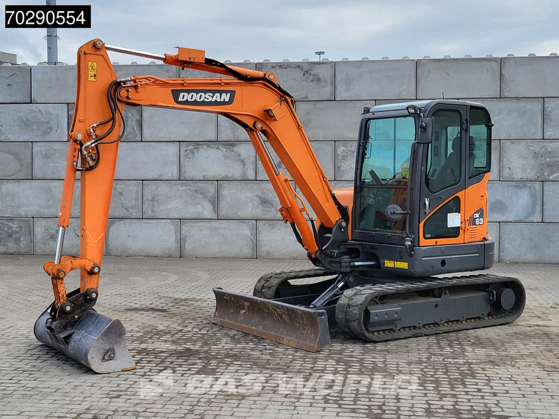Doosan DX63-3 - Мини багер: снимка 2 Doosan DX63-3 - Мини багер: снимка 2
